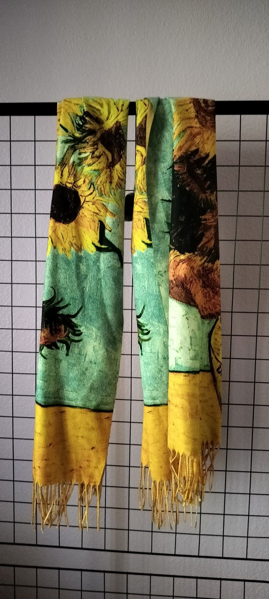 NWOT Vincent Van Gogh Scarf (See Details)
