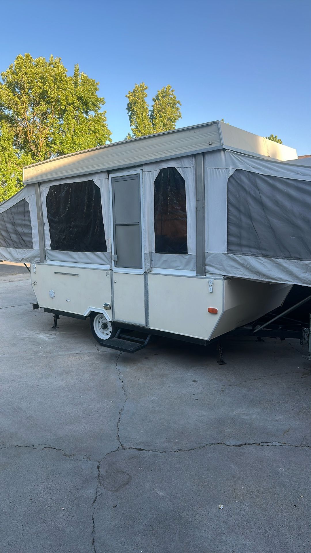 Camper