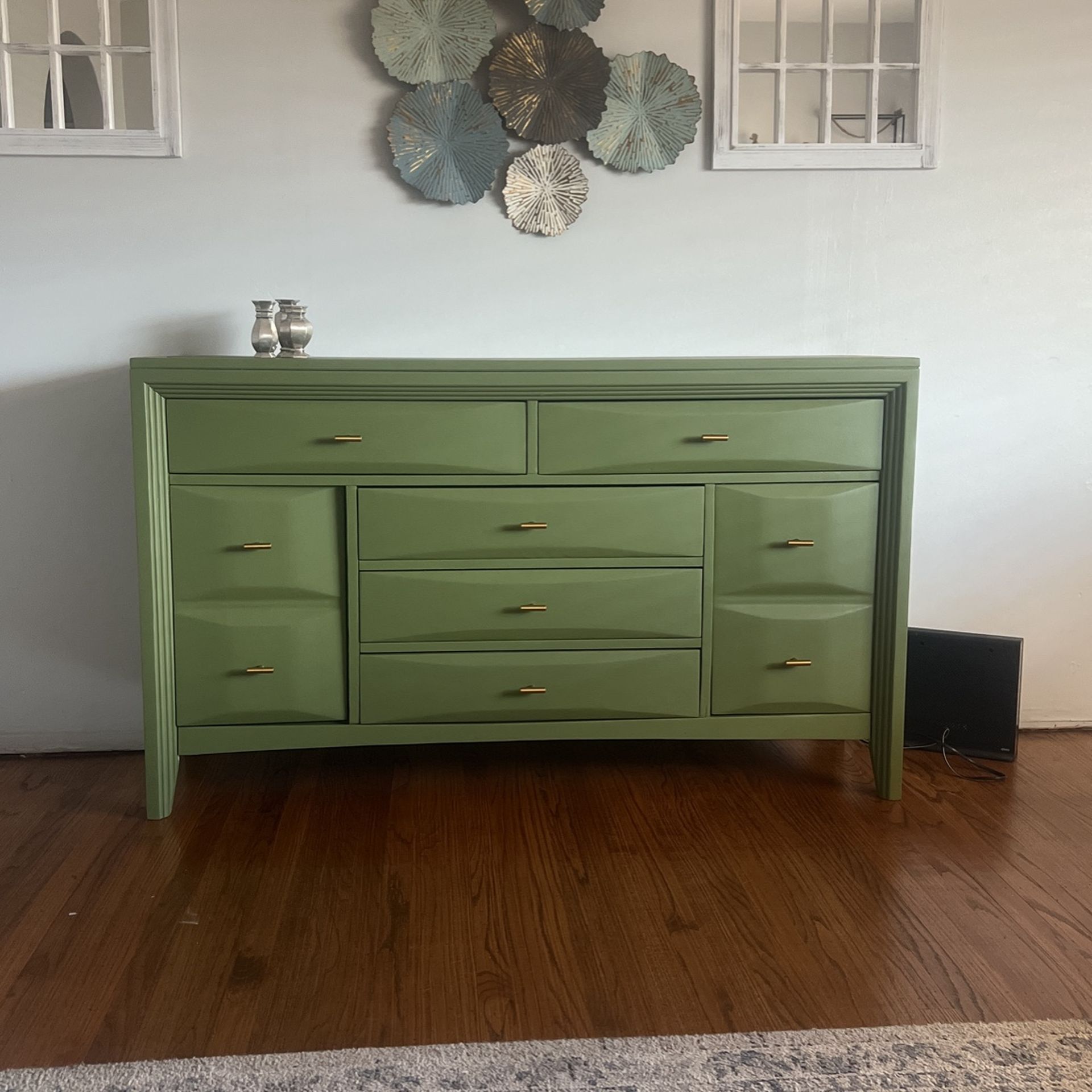 Mid Century Modern Dresser 