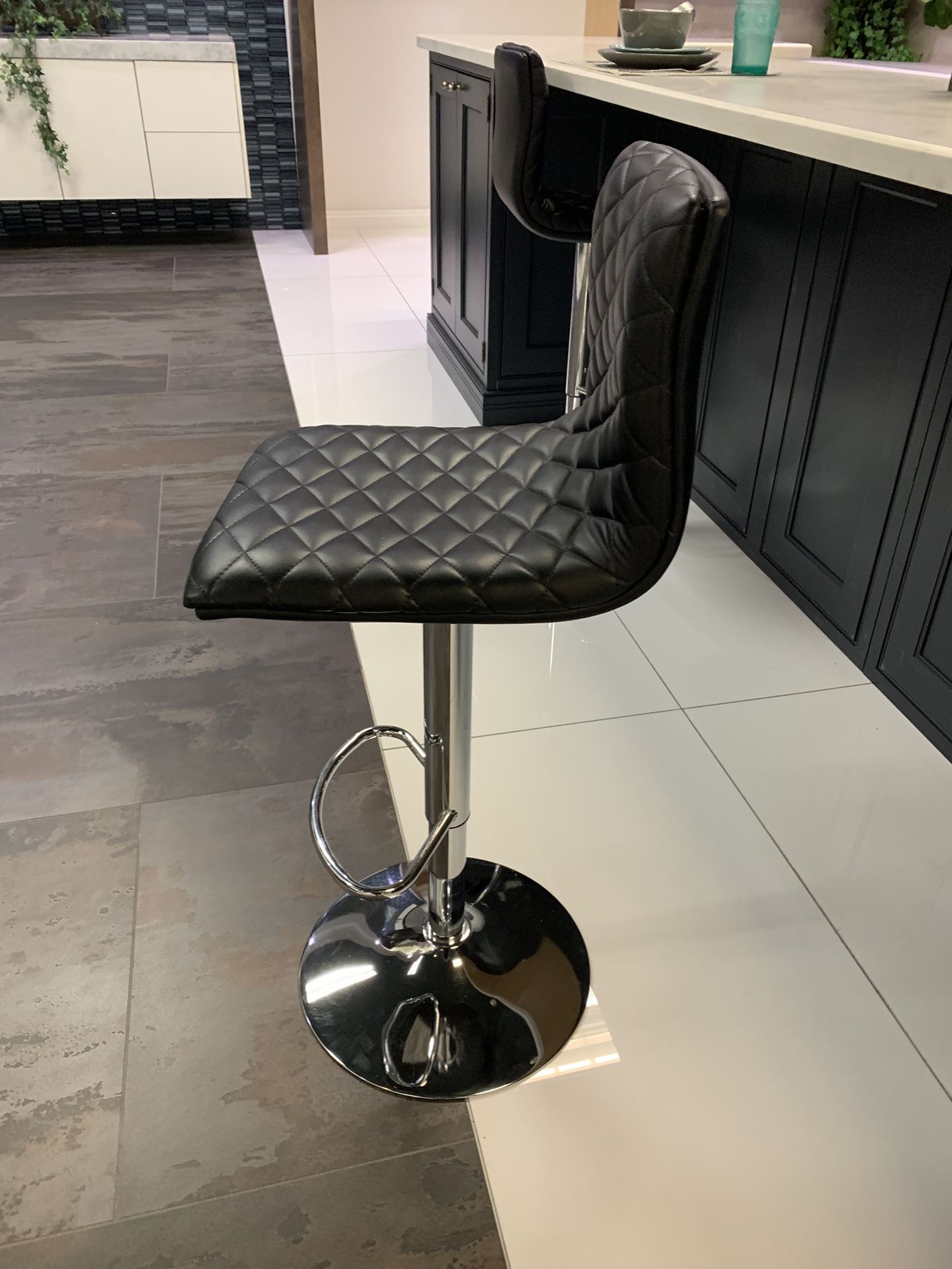 Bar Stools Leather Like Black Diamond Pattern Crome Bottom swivel