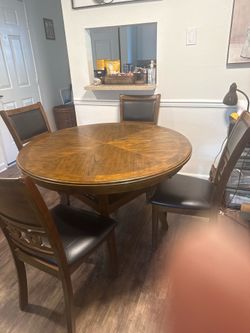 Dining Table and chair set