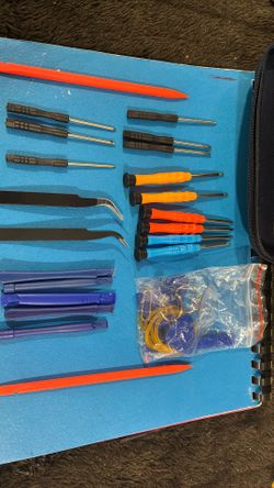 A set of tools for repairing mobile phones at home