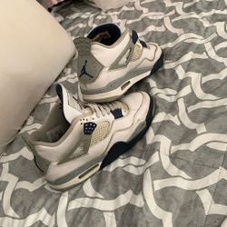 Jordan  4 Retro Midnight Navy’s 