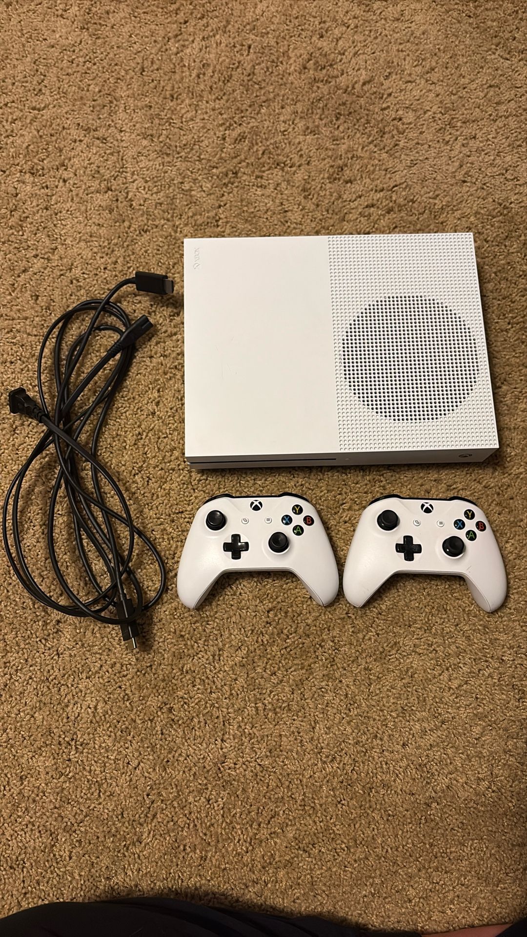 Xbox One S, Controllers, And Games