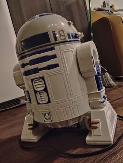 R2 D2 Popcorn Maker