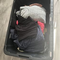 75 PIEZAS DE ROPA VARIADA $50