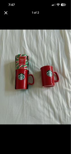 Starbucks Holiday Mugs 2 Pack Red Ceramic 10 oz Each - NEW