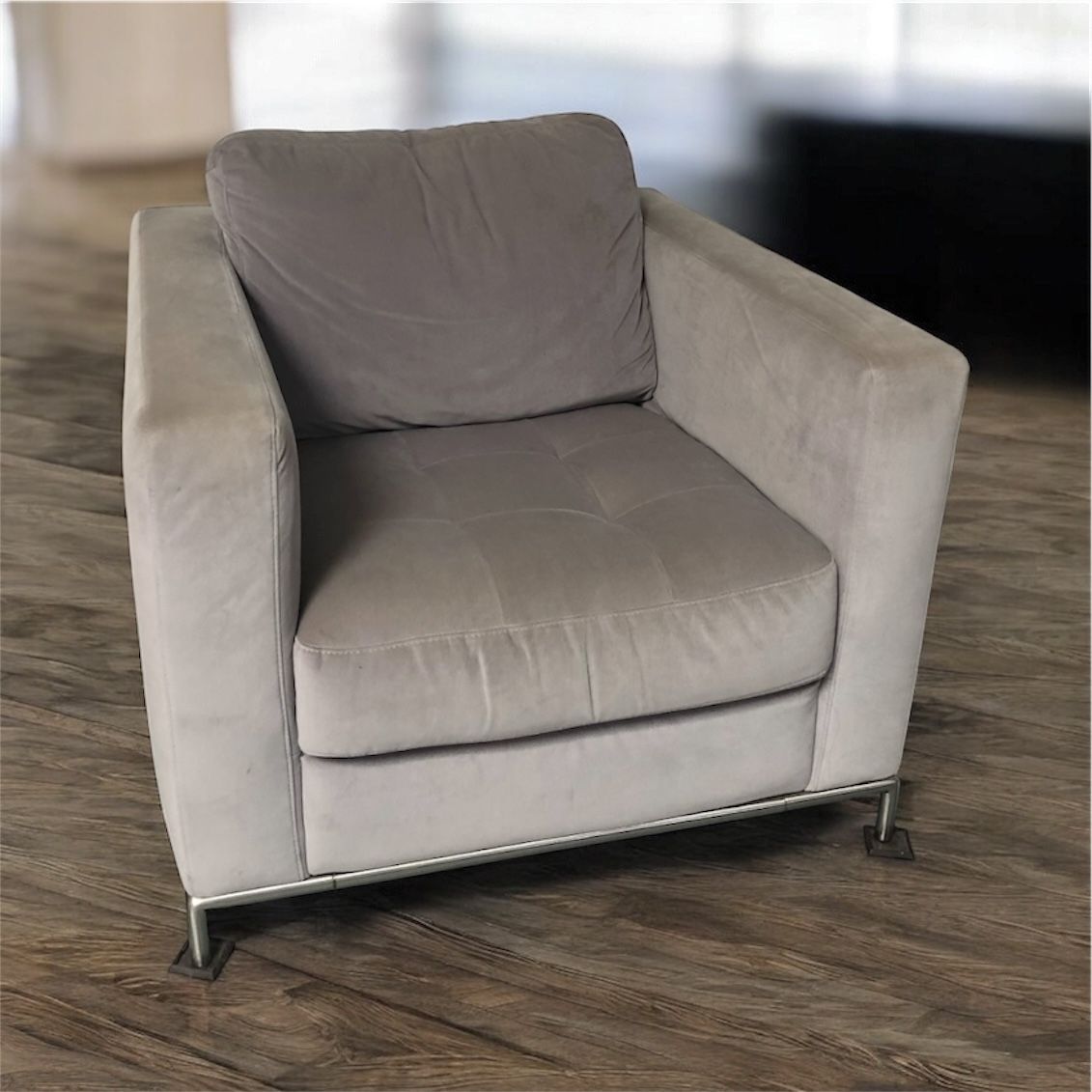 Natuzzi Velvet Grey Arm Chair