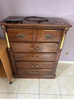 Dresser $40