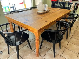 Farmhouse Dinning table and chairs