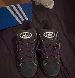 Adidas campus