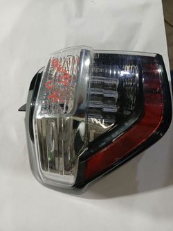 2014-2017 Toyota 4runner Taillight