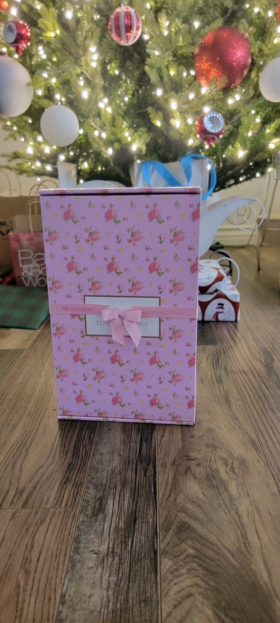 Stanley Love Shack Fancy 40 In Box Not Opened