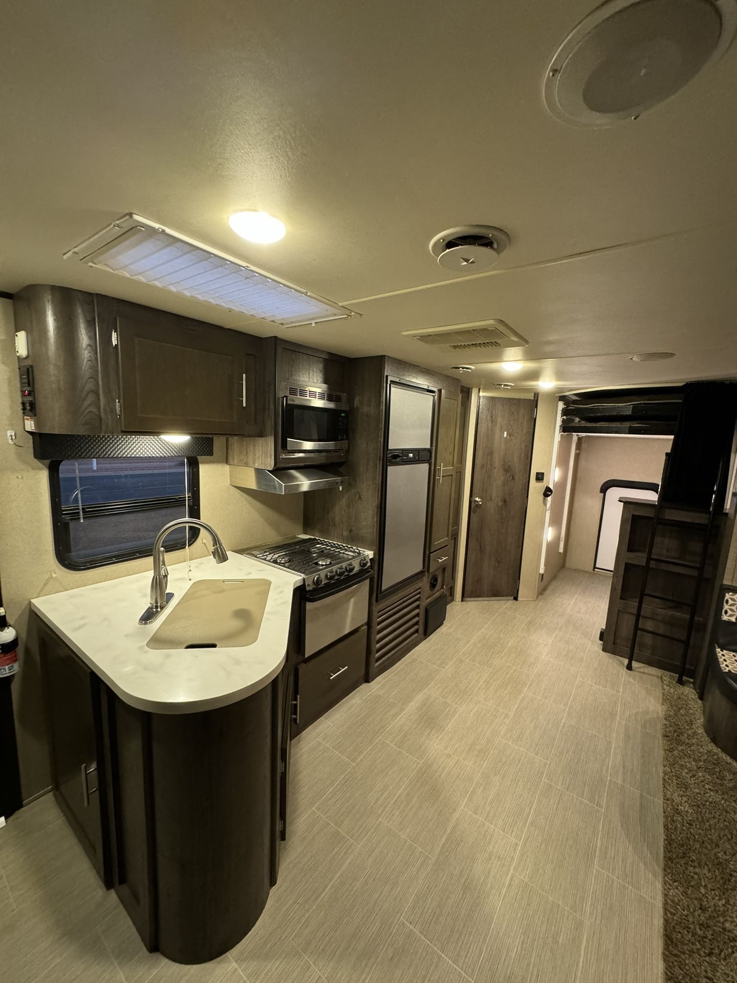 2017 Dutchmen Triple Bunks Rv 