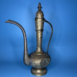 Vintage Solid Brass Indian Brass Tea Aftaba Water Ewer Surahi Dallah Pitcher 11.5