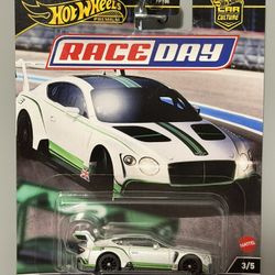 Hotwheels Premium Car Culture Raceday 2018 Bentley Continental GT3