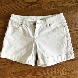 The Limited “Easy Short” – Size 4 – White – Never Worn