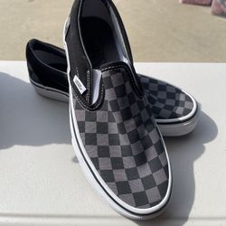 Vans Checker Slip-Ons - Black and Grey - 6M/7.5W 