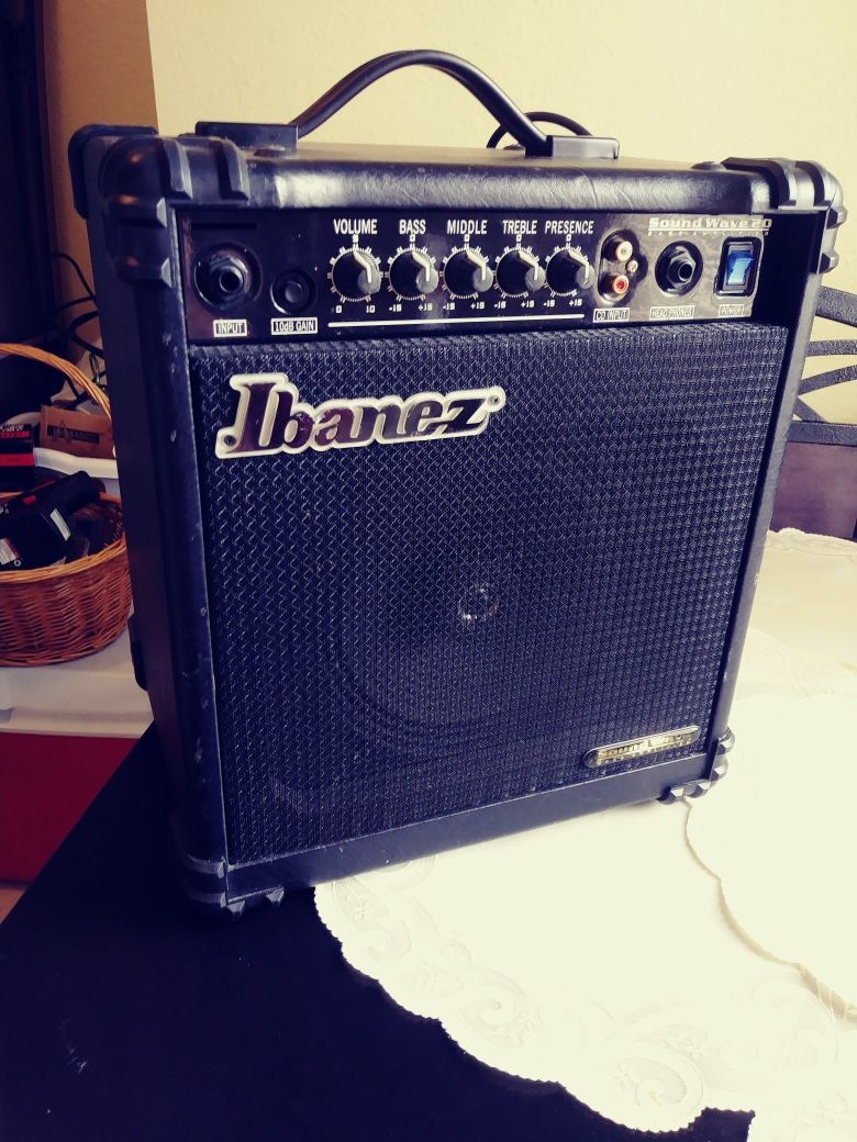 Ibanez Sound Wave Bass Amp.