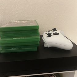 X Box One X 1TB CONTROLLER AND GAMES INCLUDED