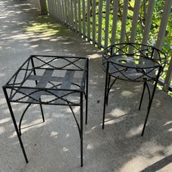 Black Metal Plant Stands (Set of 2) – 11.5” Tall