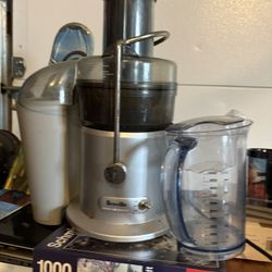Brevilla Juicer 