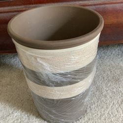 New Decorative Ceramic Cream and Brown Color Plant Pot  Cash Only  