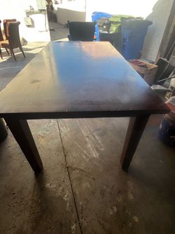 Free - dining table