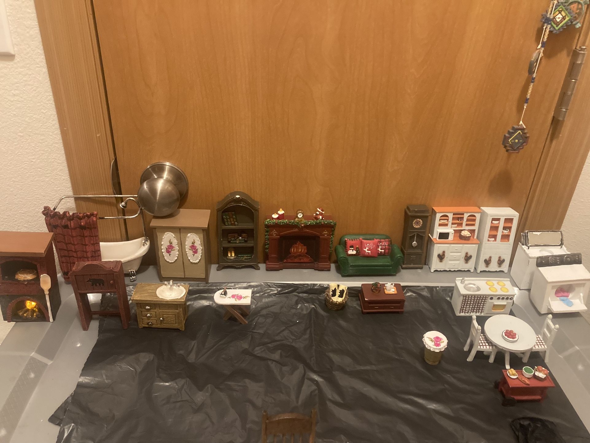Doll House. Furniture