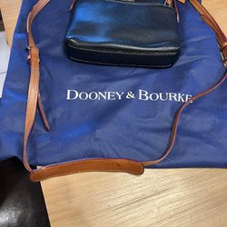 Black Dooney And Bourke Handbag 