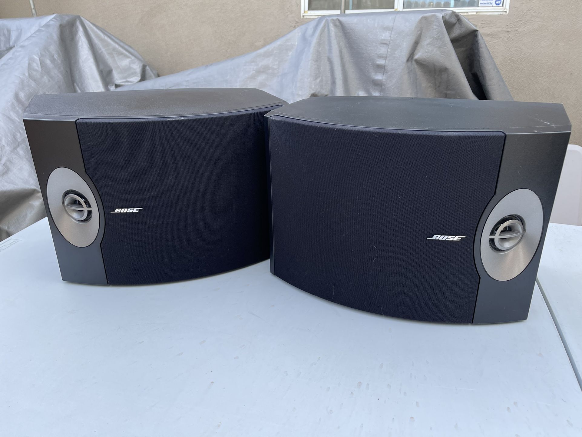 Bose 301 V Stereo Loudspeakers