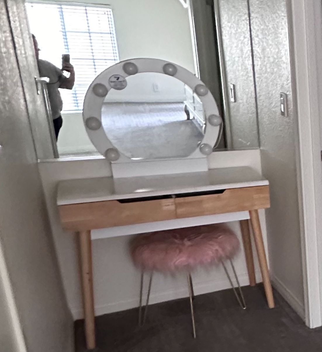 Small Vanity + Pink Fur Round Stool