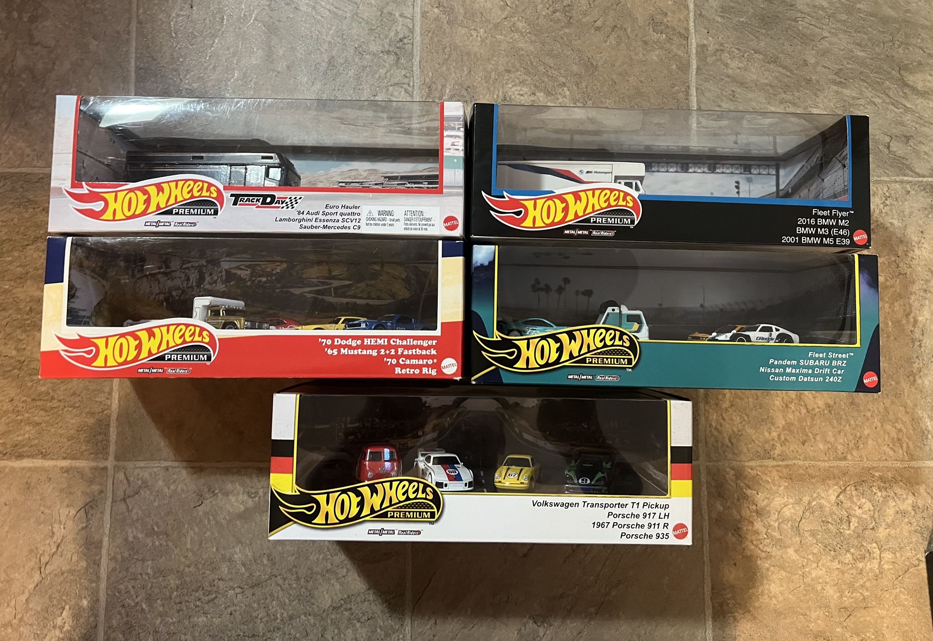 5 Hot Wheels Diorama 