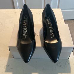Black Pumps Worn Once! 
