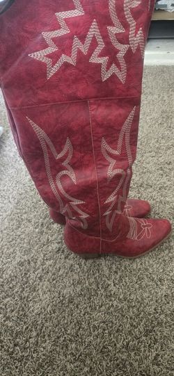 Women's Red Cowgirl Boots