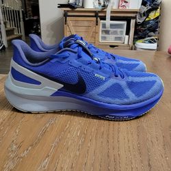 Nike Structure 25 Air Zoom 