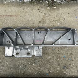 Tesla Cybertruck Passenger Right Support Bracket Mount RH 2024 - 25 - 2026 Used Oem 