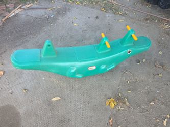 Little Tikes Classic Alligator Teeter Totter