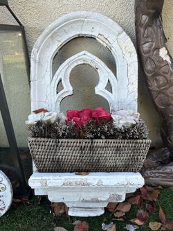 Vintage Arch Wall Planter shelf with Wicker Basket