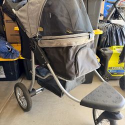 Dog stroller