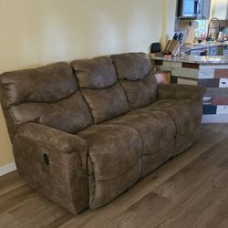 Lazy Boy Sofa N Love Seat