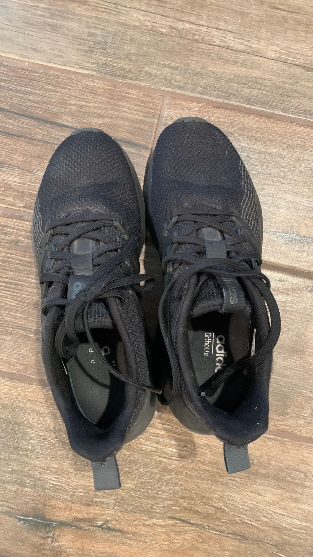 Adidas Men’s Black Sneakers Size 7 1/2