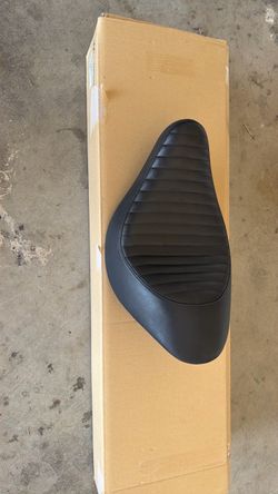 Yamaha Bolt ZR1 solo seat