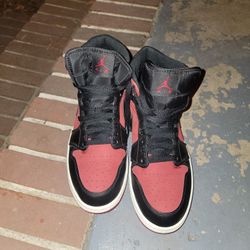 Jordan 1s Red And Black Size 11