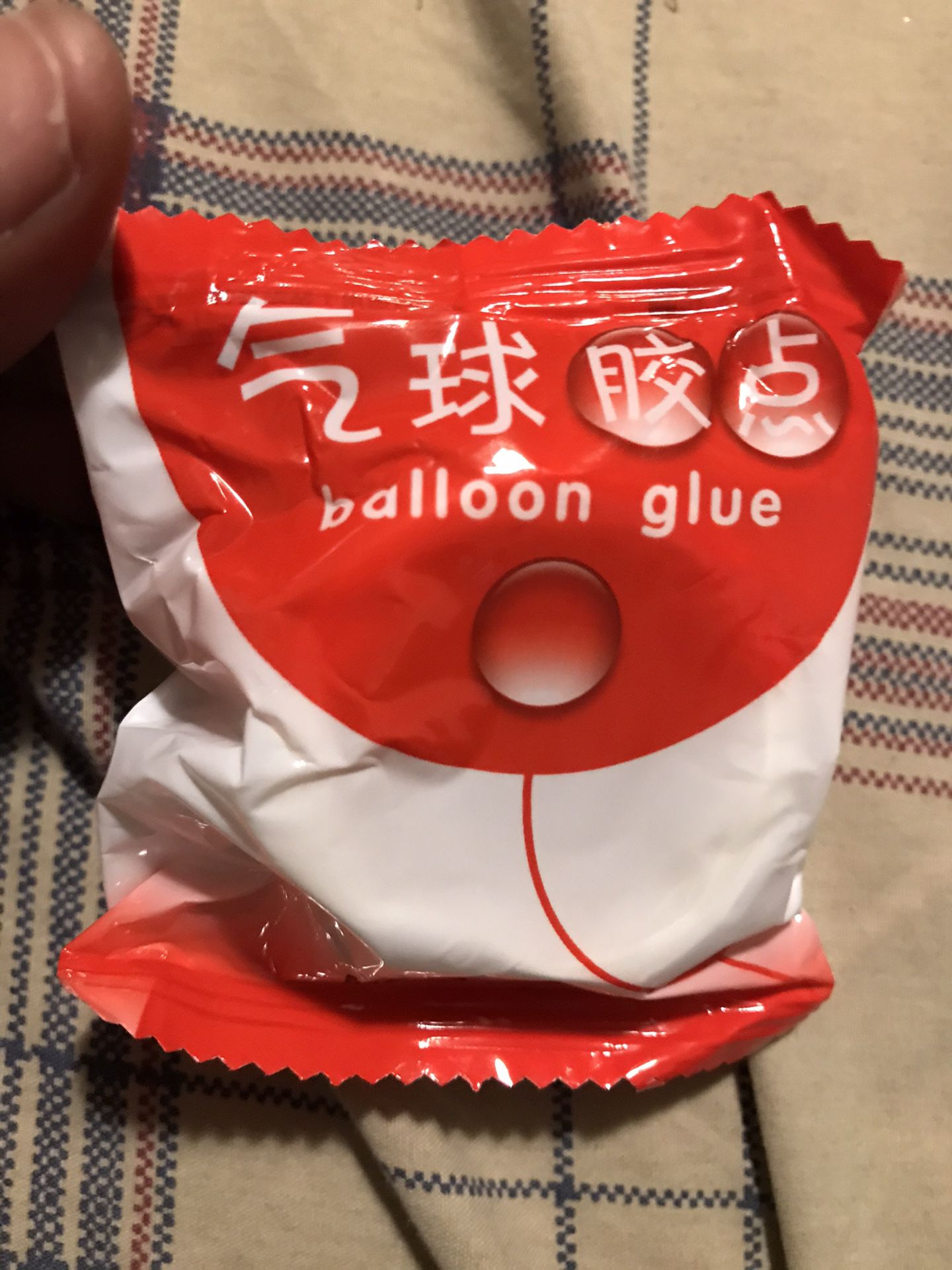 Balloon glue