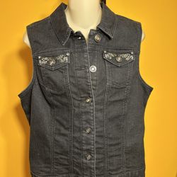 Women's jeans vest. Baccini brand. Size L. &27