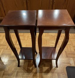 TWO  Vintage Bombay Co. Mahogany 2-Tier Pedestal Stand Side Table