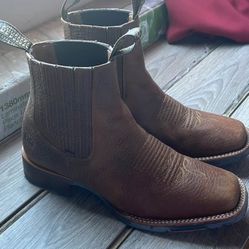 Bessero Boots