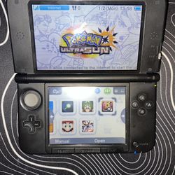 Nintendo 3DS XL Grey w (Charging cable, Stylus pen, Screen Protector)