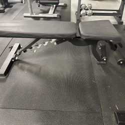 Titan weight bench ( FID) 